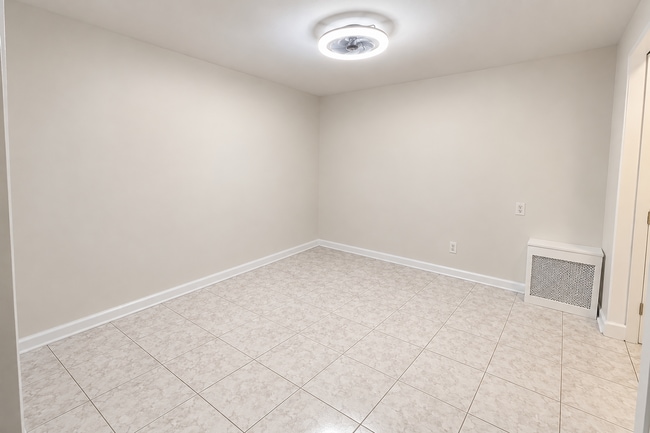 3912 9th Ave Unit 2nd FL Rear