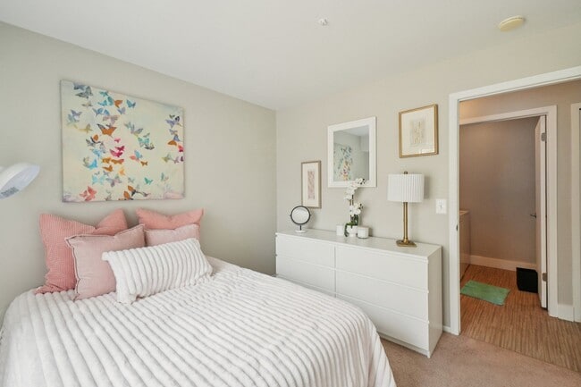 Comfortable bedrooms provide generous space for large beds and personalized decor, professionally operated by Highlands Vista Group.