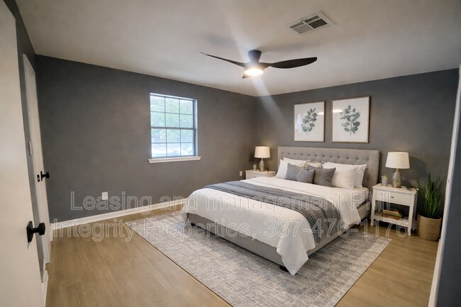 Photo - 2339 Robley Dr