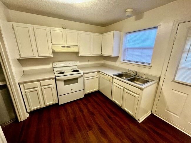 Photo - 1021-1023 Wesleyville St Unit 1021 Wesleyville