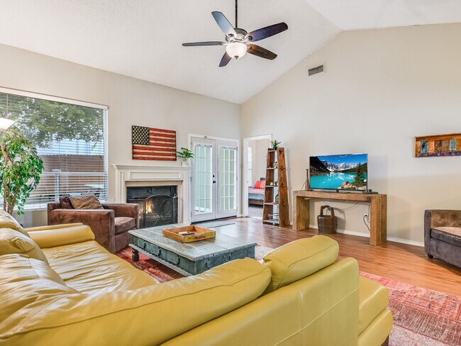 Photo - 14608 Town Hill Dr Unidad ID1314611P