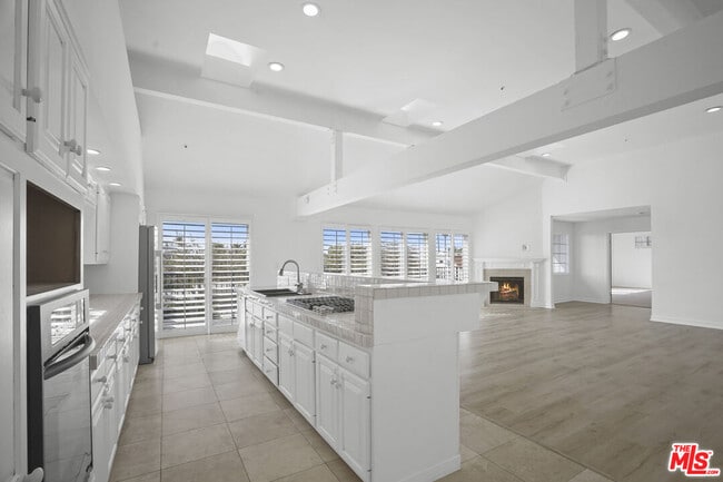 Photo - 31763 Cottontail Ln