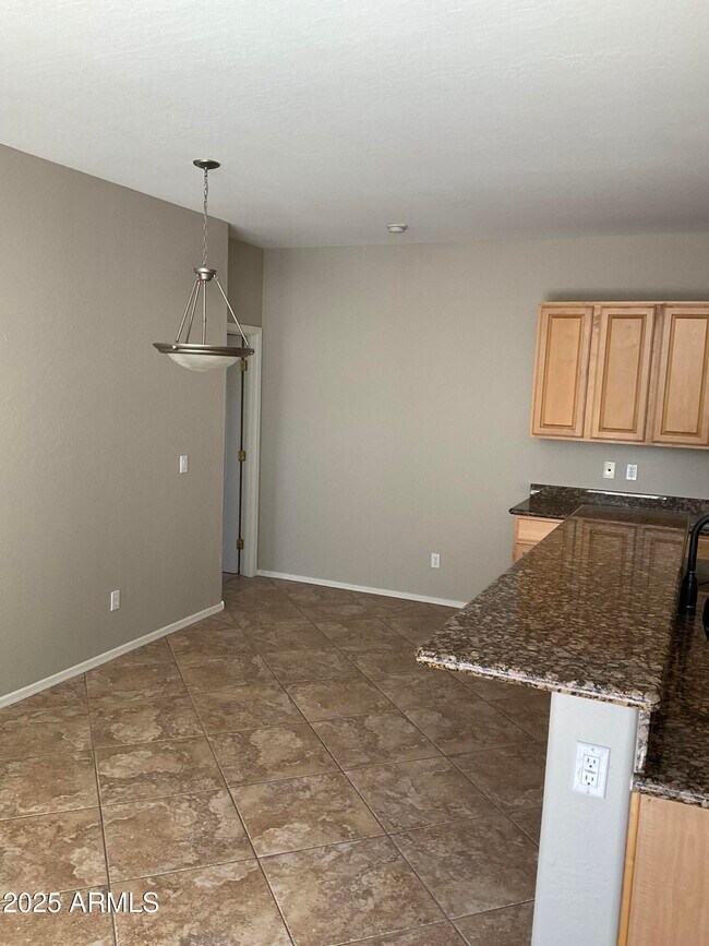 Photo - 1015 S Val Vista Dr