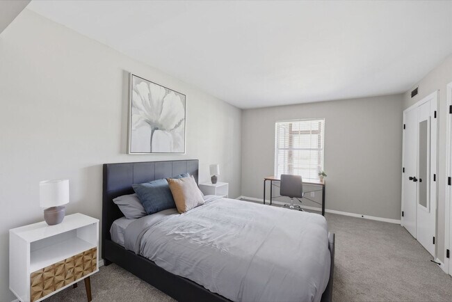 Photo - 4722 Dansey Dr Unit SI FL2-ID1613231P