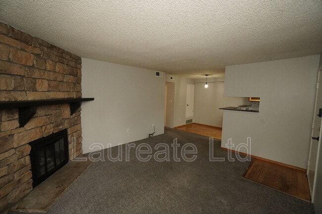 Photo - 4400 S Quebec St Unidad B-205