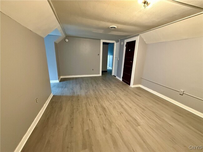 Photo - 367 Furman St Apartamento