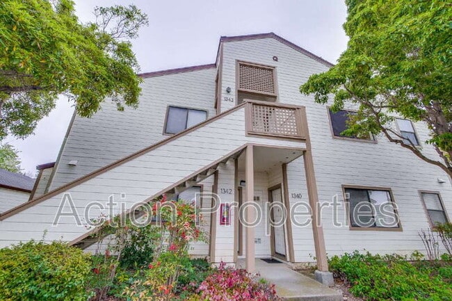 Photo - 1341 Meadow Ridge Cir