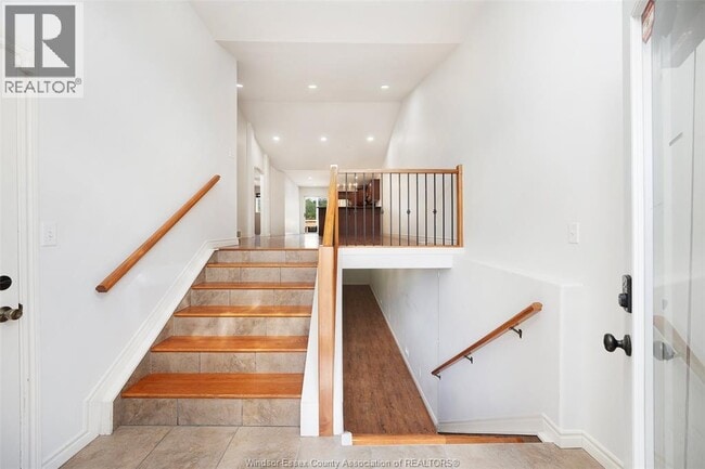 Photo - 1924 Northway Ave