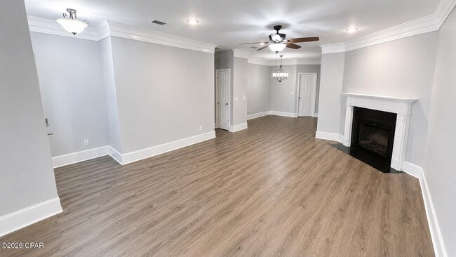 9010 Polly Ave