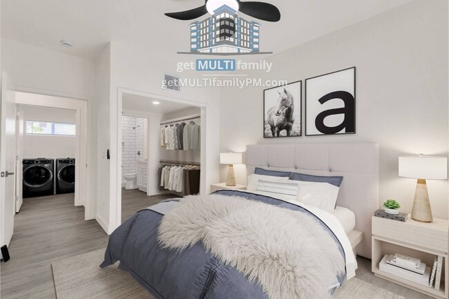 Building Photo - 1006 E Pasadena Ave Unit C