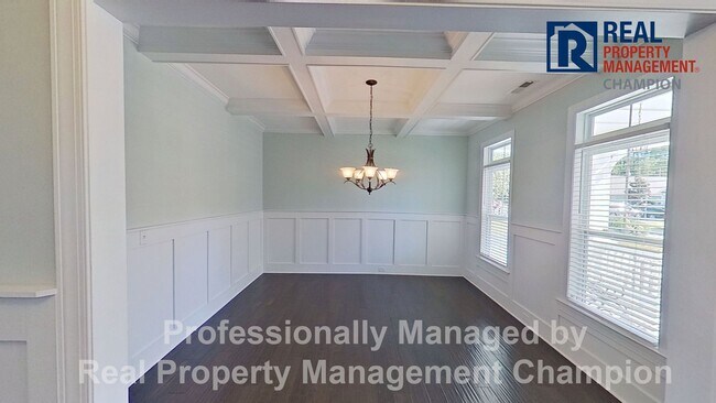 Photo - Spacious Executive Home with Open Floorpla...