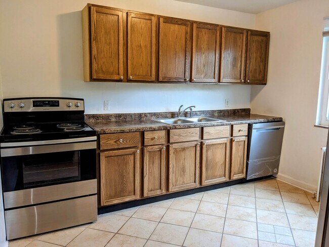 Photo - 5947 Belmont Ave Unit WD Hookup