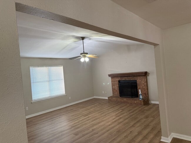 Photo - Beautiful 3 Bedroom home in Springhill ISD
