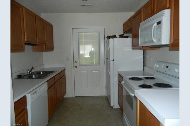 Photo - BEAUTIFUL 2 BED/ 2 BATH CONDO Coming Soon!!!