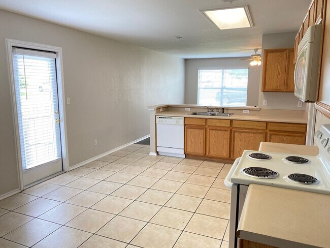 Photo - New Braunfels 3 Bedroom Single Story Duplex Available NOW!
