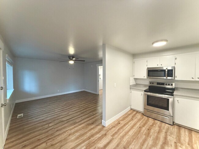 Photo - 1 Bedroom Apartment Available February 1st Unidad B