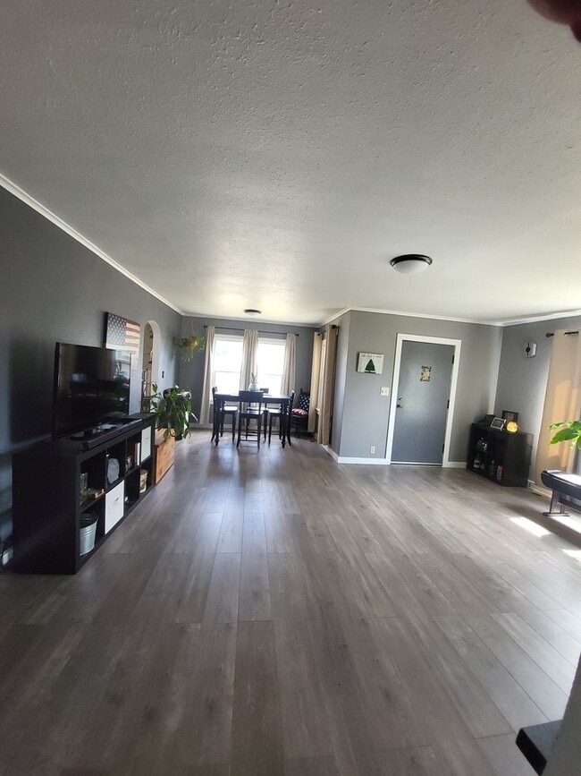 Photo - 2 Bedroom 1 Bath in Centralia House