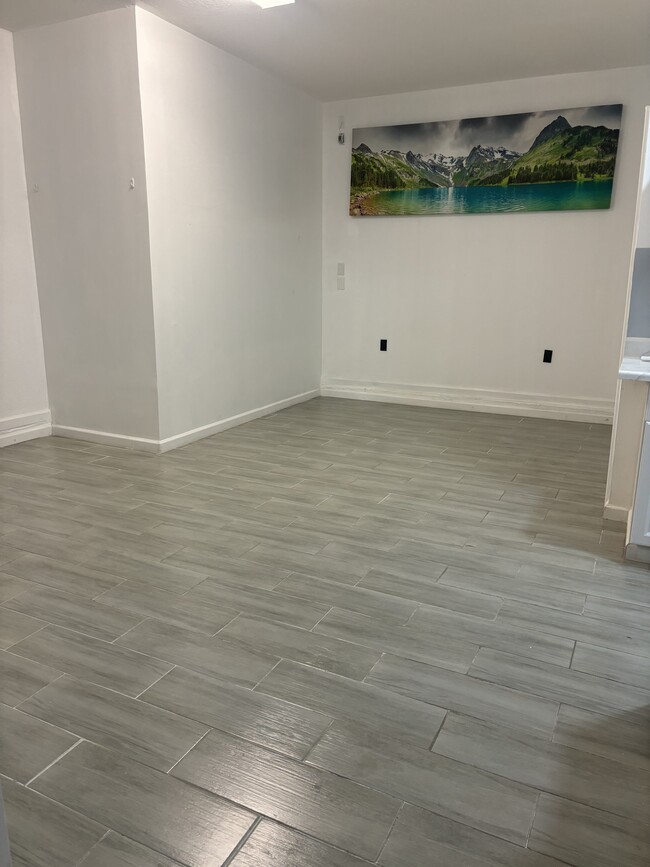 Photo - 27949 SW 133rd Ave Unit Efficiency Studio