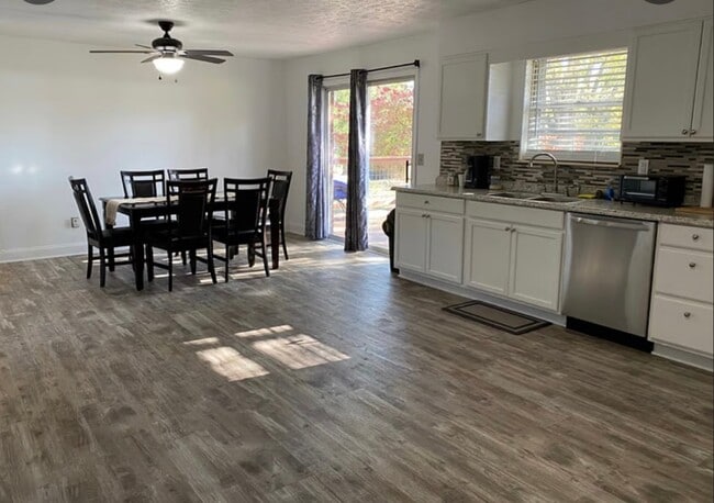 Photo - 508 Westland Dr