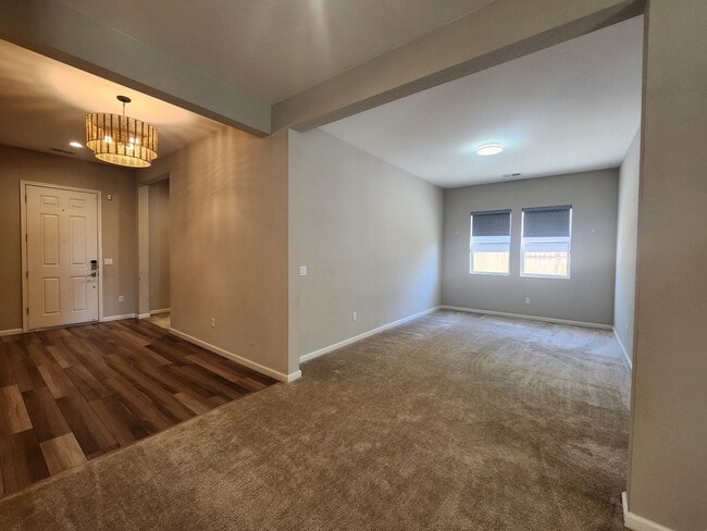 Photo - 2500 sq ft home in the Stonebrook area of ...