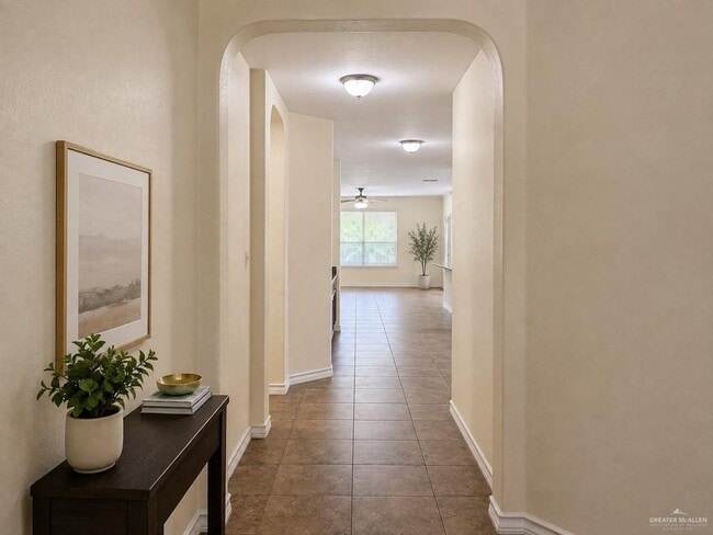3901 Santa Veronica St