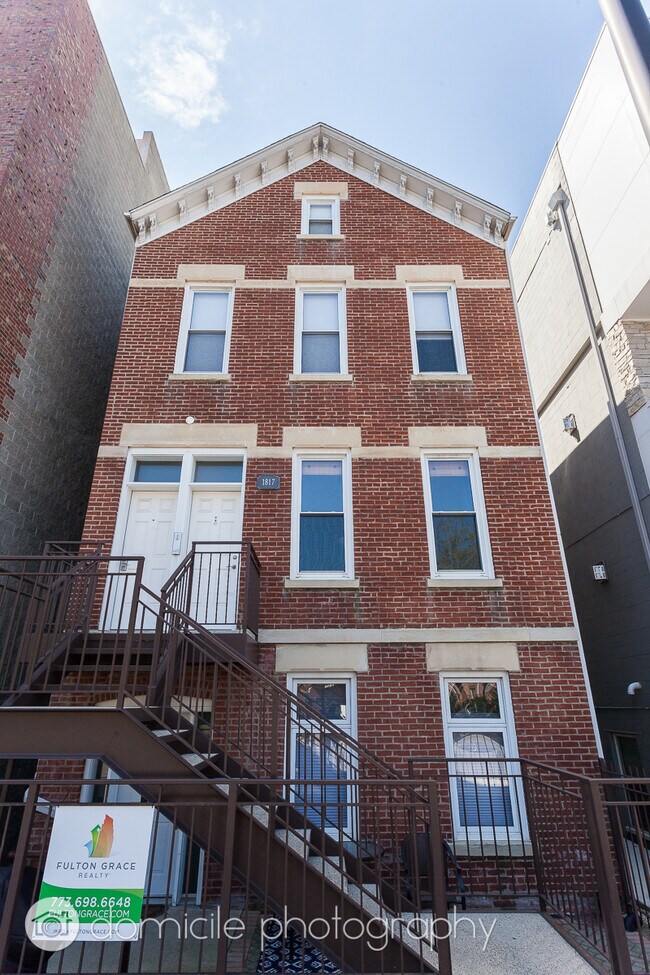 Photo - 1817 W Armitage Ave Unidad 2