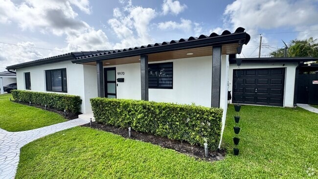 Building Photo - 9970 SW 13th Ter Unit Near FIU off of 8th ST Rental
