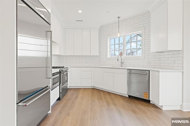 Photo - 445 Ramapo Valley Rd Unidad 1