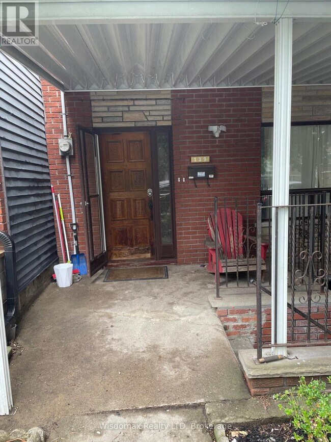 Photo - 139 Lippincott St