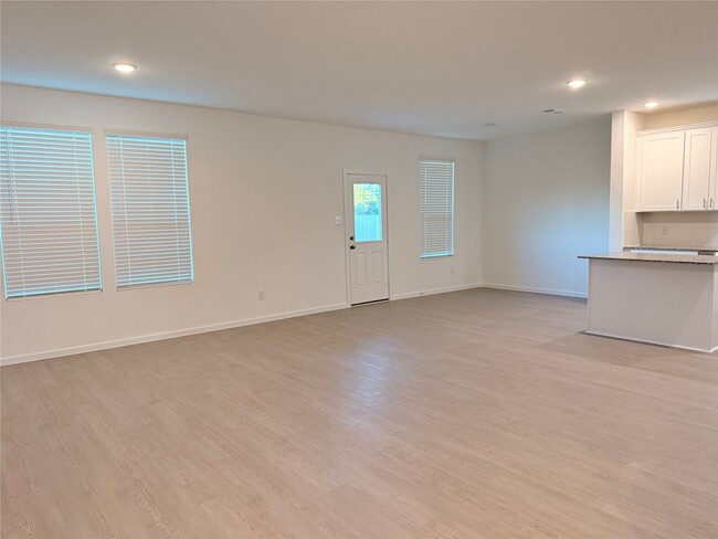 Photo - 24645 Cascade Haven Rd