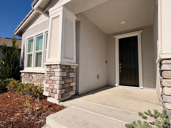 Photo - Beautiful Solar Home For Rent in Lincoln