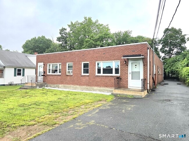 Building Photo - 148 Sisson St Unit C