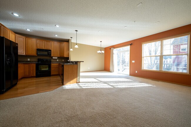 Photo - 3661 Hazel Trail