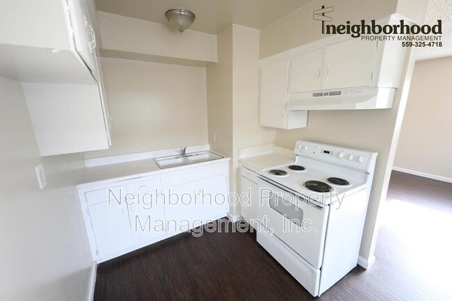 Photo - 1429 E Cambridge Ave