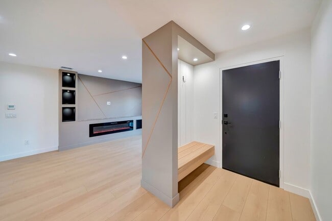 Photo - 7401 Dempsey Ave