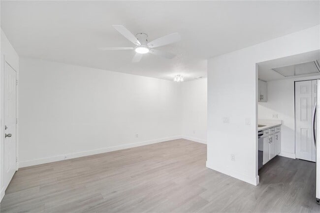 Photo - 4928 W Gandy Blvd Unit G203