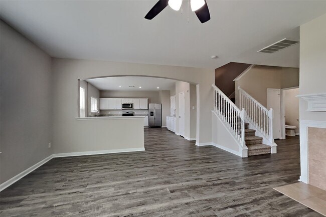 Photo - 2902 Crestbrook Bend Ln