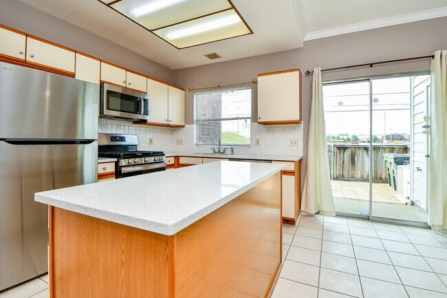 Photo - 2930 Grants Lake Blvd Unidad 407