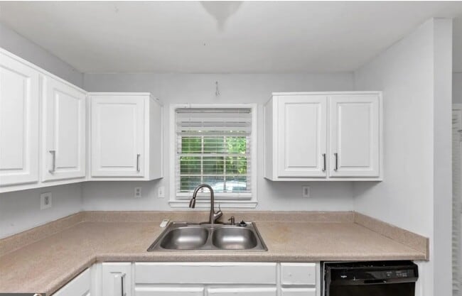 Photo - 1432 Forest Villa Dr NW