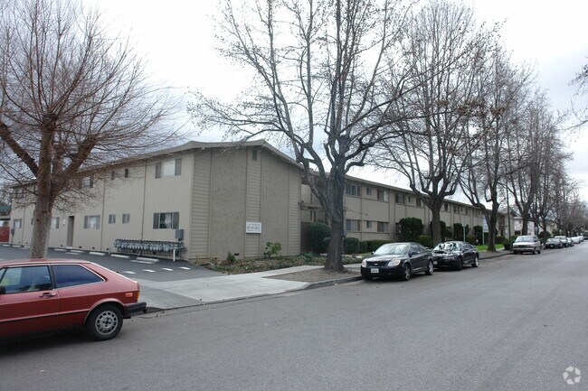 Photo - Cheri Lin Apartments