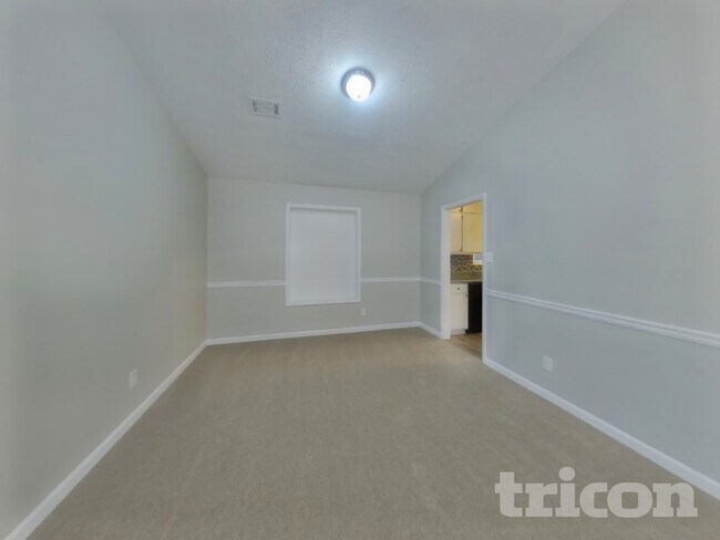 Photo - 718 Post Rd Ln