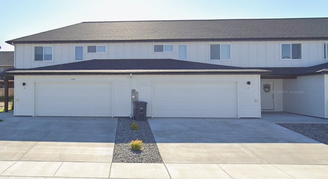 Building Photo - Brand-new townhouse in Belgrade