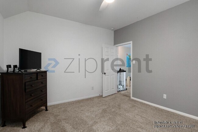 Photo - 1406 Dapplegrey Ln