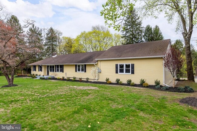 Photo - 370 Ganttown Rd