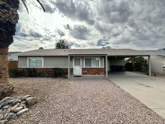 Building Photo - 4663 E Covina St