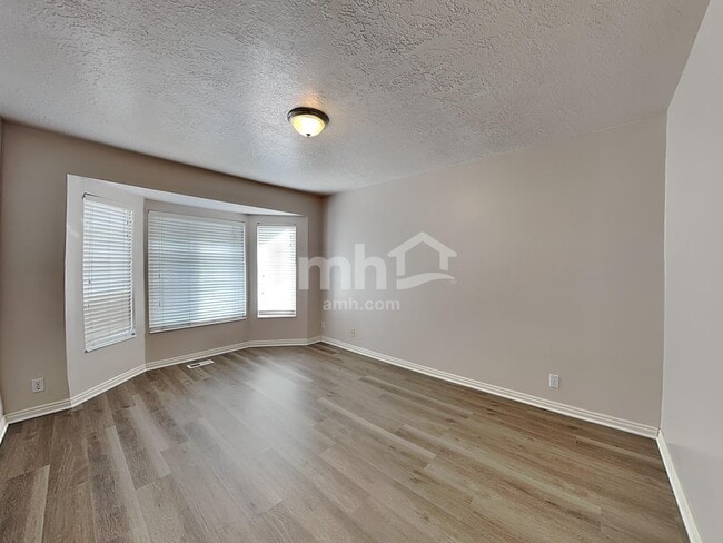 Photo - 5977 Dewdrops Dr