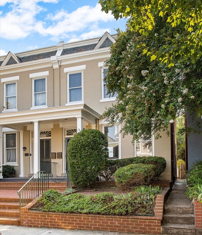 Photo - 2105 Stuart Ave