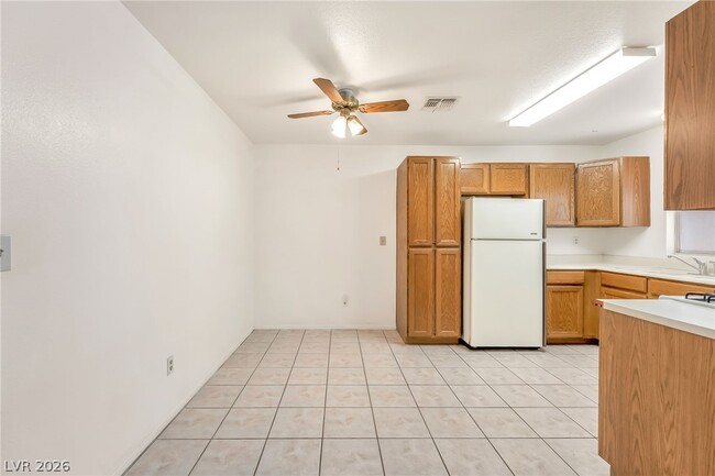 4656 Bumblebee Cir