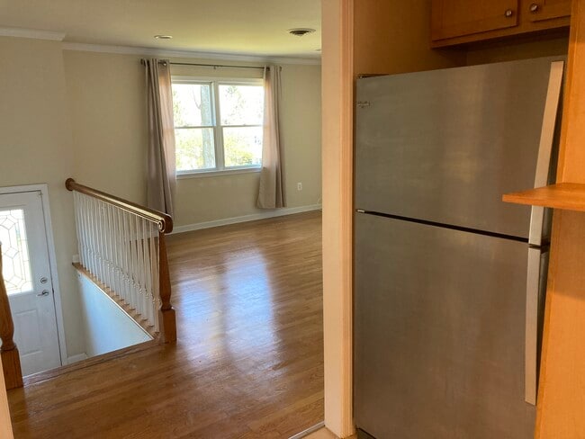 View of entrance & living room from ki - 7288 Beechtree Ln Unit ALL  Utilities Included