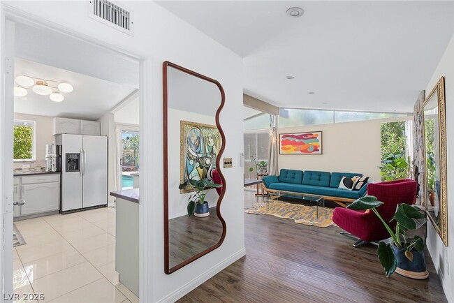Photo - 1663 Pawnee Dr